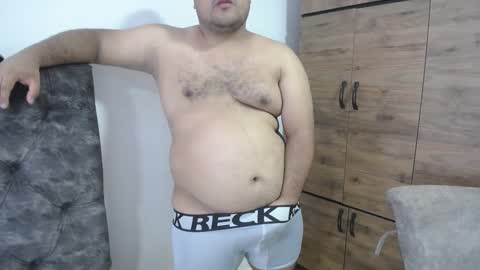 Snapshot of santi_hothot chatting on September 25, 7:43 pm Santiago online show from September 25, 7:43 pm