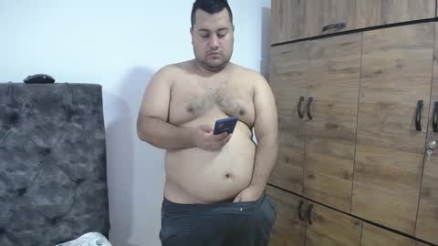 Snapshot of santi_hothot chatting on September 27, 8:17 pm Santiago online show from September 27, 8:17 pm