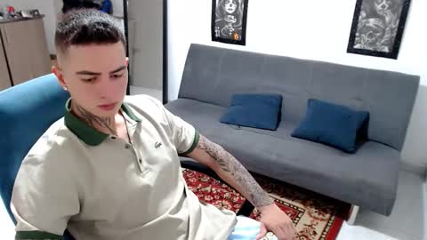 santi_ss online show from November 8, 3:59 pm