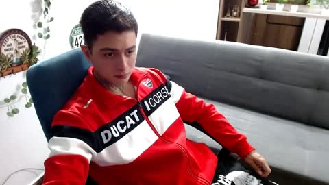 santi_ss online show from April 6, 2:20 am