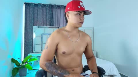 Santi Reyes online show from April 11, 1:26 pm