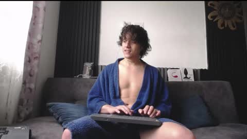 Santii online show from May 26, 3:07 pm