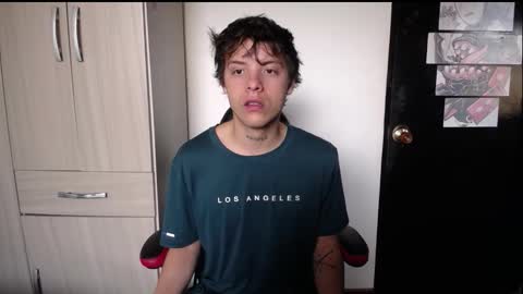 Santii online show from December 22, 4:14 pm