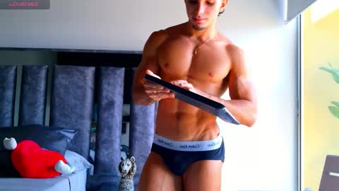 Santiago Seans online show from February 11, 3:16 pm