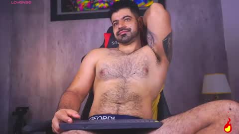 santiago online show from May 15, 9:07 am