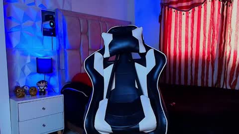 Snapshot of santyago_taylor chatting on February 5, 7:10 pm Santyago online show from February 5, 7:10 pm
