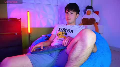 Snapshot of santyago_taylor chatting on September 29, 7:02 pm Santyago online show from September 29, 7:02 pm
