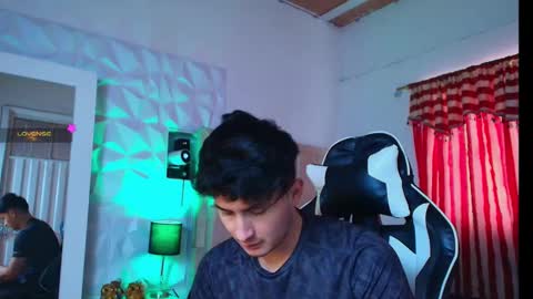 Snapshot of santyago_taylor chatting on January 14, 5:56 pm Santyago online show from January 14, 5:56 pm