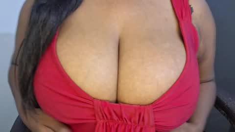 sanvi13 online show from April 22, 4:03 pm