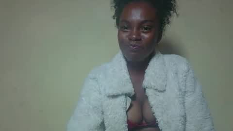 saphia online show from September 13, 6:21 pm