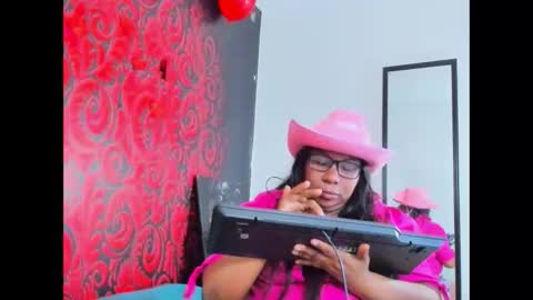 saphira muse online show from April 12, 8:51 am