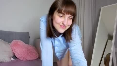 Snapshot of saphirree chatting on September 19, 11:51 pm Anny online show from September 19, 11:51 pm