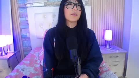 sapphire_hs online show from April 9, 5:22 am