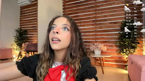 Snapshot of sapphire_venus chatting on March 2, 2:30 am Valerin online show from March 2, 2:30 am