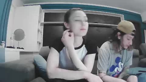 sapphirevelvet online show from May 2, 11:32 pm