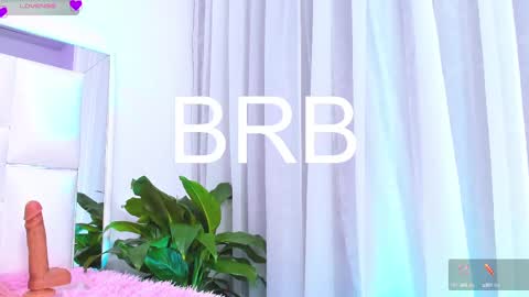 Snapshot of sara_goddess01 chatting on February 27, 3:18 am Sara online show from February 27, 3:18 am