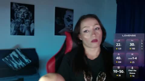 Sara online show from May 17, 4:11 am