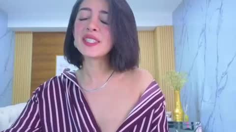 Sara  online show from July 1, 1:42 pm