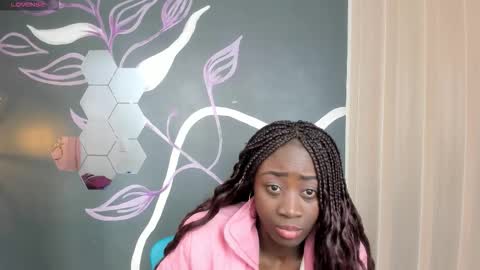 S A R A online show from November 26, 7:32 pm