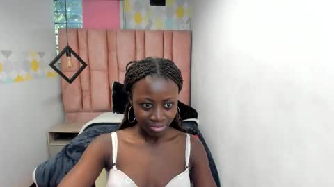 Snapshot of sara_naugty chatting on October 1, 12:59 pm S A R A online show from October 1, 12:59 pm