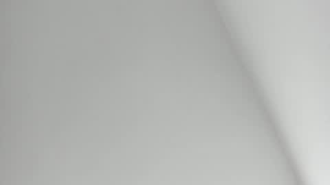 sara_red_x online show from April 2, 3:14 am