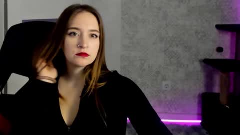 Sara online show from February 18, 9:58 pm