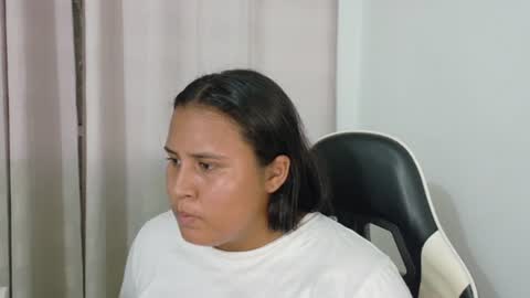 sara_sophia1016 online show from August 8, 3:05 am