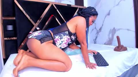 sara_tourner online show from November 9, 11:13 am