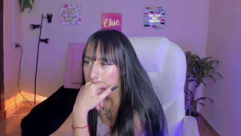 Sarah Ramirez online show from February 18, 2:27 pm