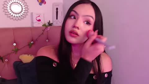          online show from October 2, 4:17 pm