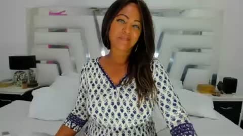 Sara online show from October 12, 10:55 pm