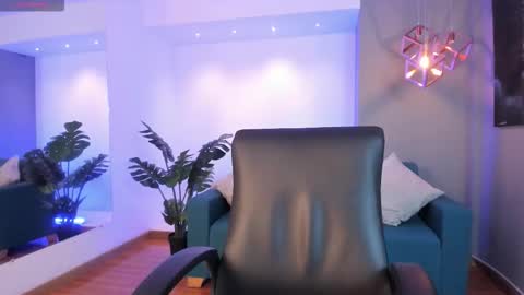 Sara  Everyday From 1430 to 2130 Col Time online show from February 23, 7:49 pm