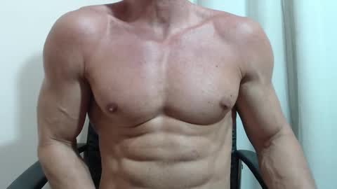 saradorj92 online show from January 13, 2:30 am