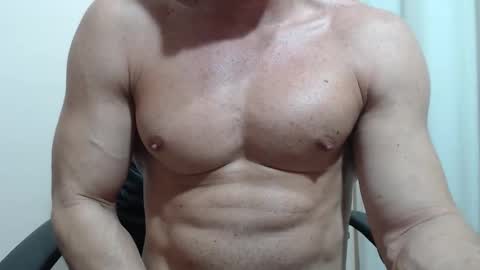 saradorj92 online show from February 22, 8:18 am