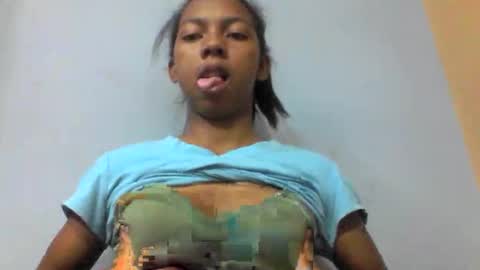 sarah146341 online show from March 23, 9:47 am