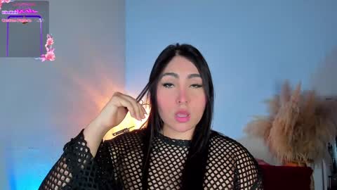 Snapshot of sarah_bali chatting on December 5, 12:14 am Sarah Valkiria IG Sar lanister online show from December 5, 12:14 am