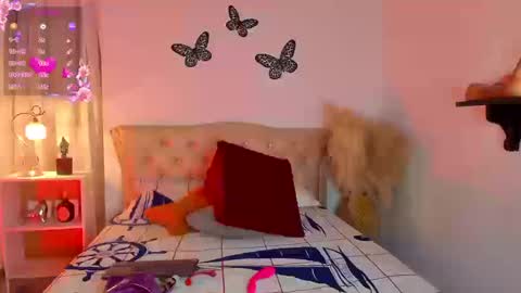 Snapshot of sarah_bali chatting on September 19, 11:51 pm Sarah Valkiria IG Sar lanister online show from September 19, 11:51 pm