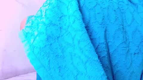 Snapshot of sarah_cream chatting on September 22, 10:36 pm Sarah online show from September 22, 10:36 pm