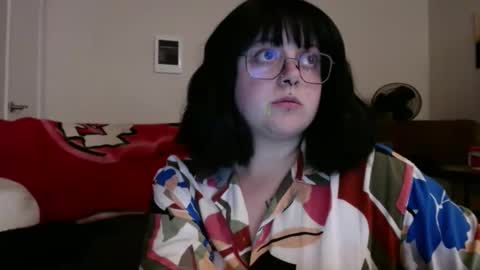 Sarah online show from March 6, 4:08 am