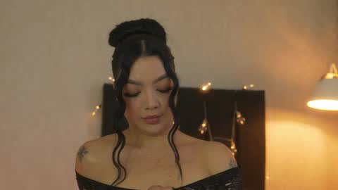       online show from April 9, 8:58 pm