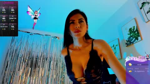 Snapshot of sarah_perez1 chatting on January 30, 4:16 am INSTAGRAM...sarah22 p online show from January 30, 4:16 am