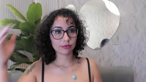 Sarah online show from May 29, 2:31 am