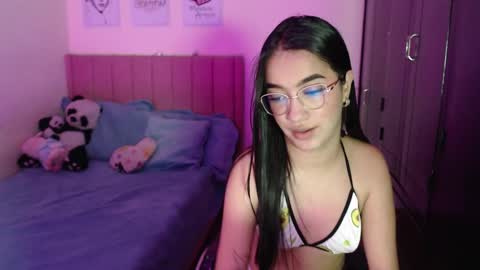 Snapshot of sarah_stone15 chatting on March 11, 2:53 am Sarah online show from March 11, 2:53 am