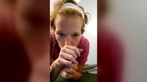 sarahdellisonn online show from July 11, 2:20 pm