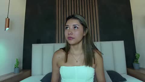 Sarah Evans online show from February 24, 7:41 pm