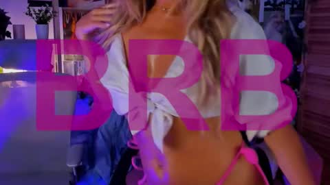 Divine Sarah NONUDE model online show from January 12, 12:45 pm