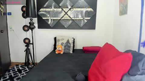  SARAHJEY     online show from January 11, 1:39 pm