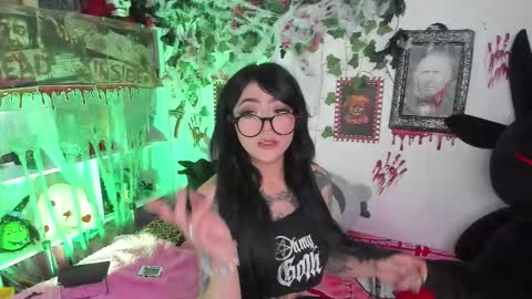 Sarah NEW ACCOUNT online show from October 19, 5:17 pm