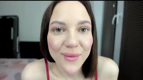 sarahphyllis online show from March 10, 1:45 am