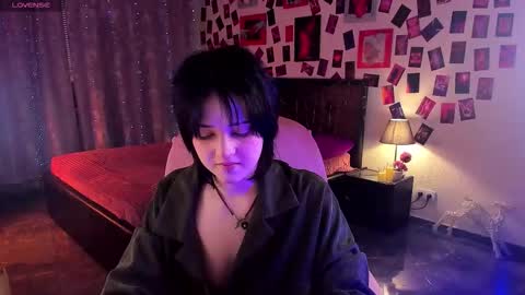 Sarah online show from February 21, 11:02 am